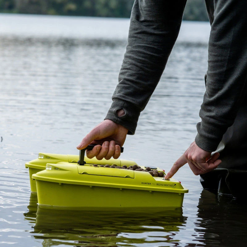 Ridge Monkey Hunter 750 Bait Boat Hi-Viz